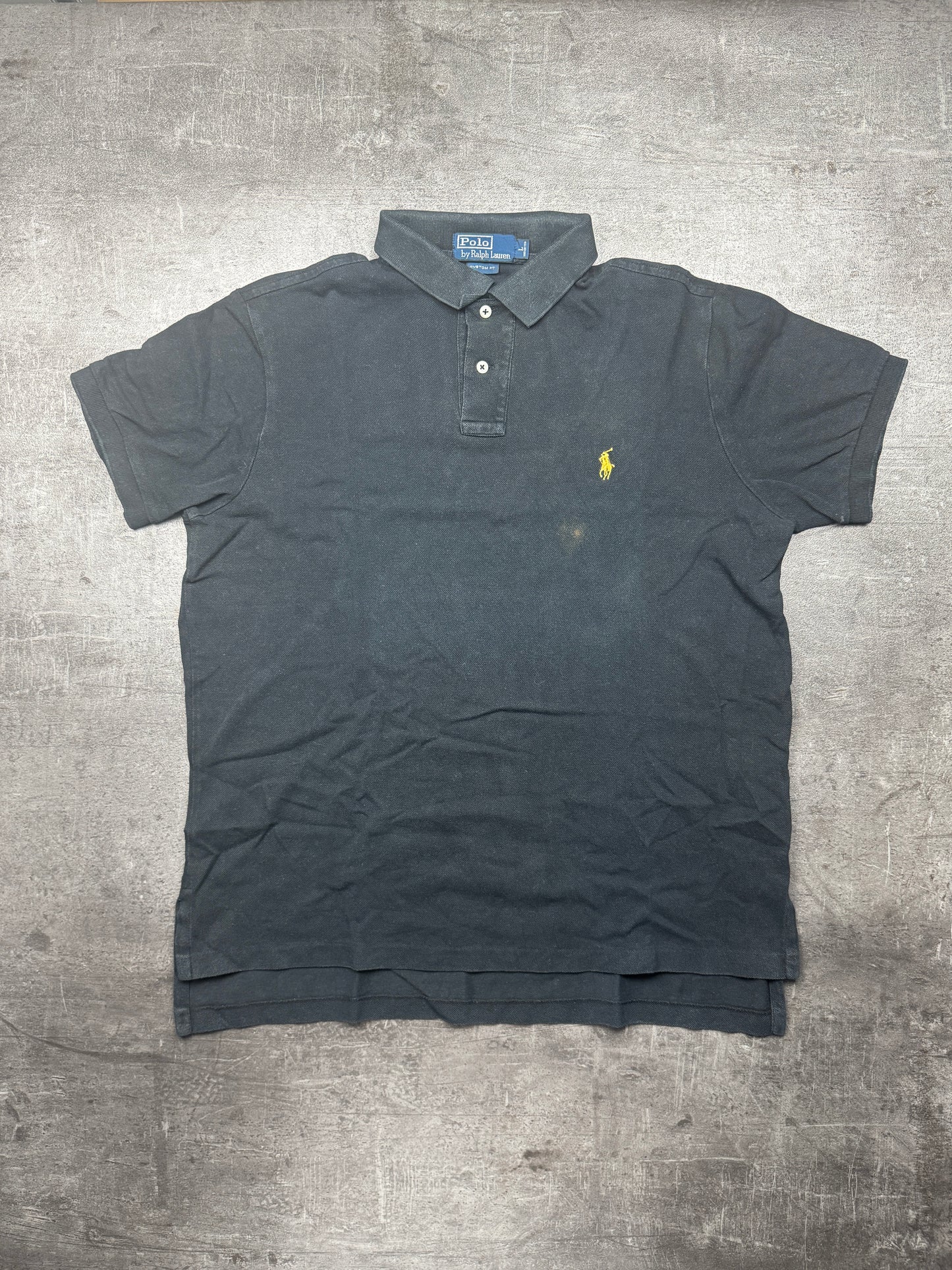 Ralph Lauren Polo (L)